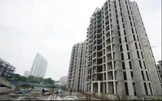 北京<a href=http://www.gj341jr.cn/team/ target=_blank class=infotextkey>房產律師</a>解讀：貸款買房，樓盤爛尾，業主該如何維權？